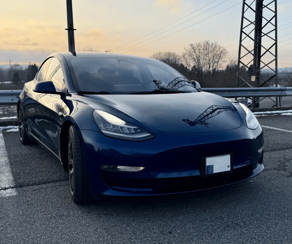 автомобиль Тесла