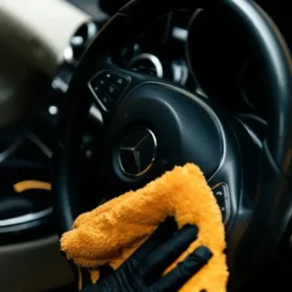 Засоби для догляду за салоном автомобіля